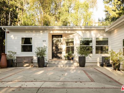 11202 Canton Dr, Studio City, CA, 91604