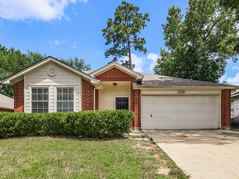 12080 La Salle River Rd — Photo 1