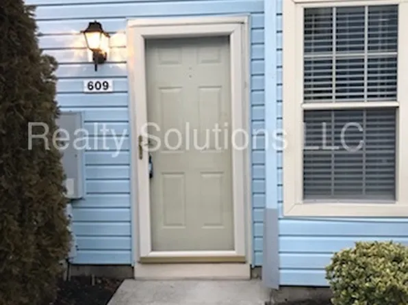 609 Covington Ct #609, Sewell, NJ 08080