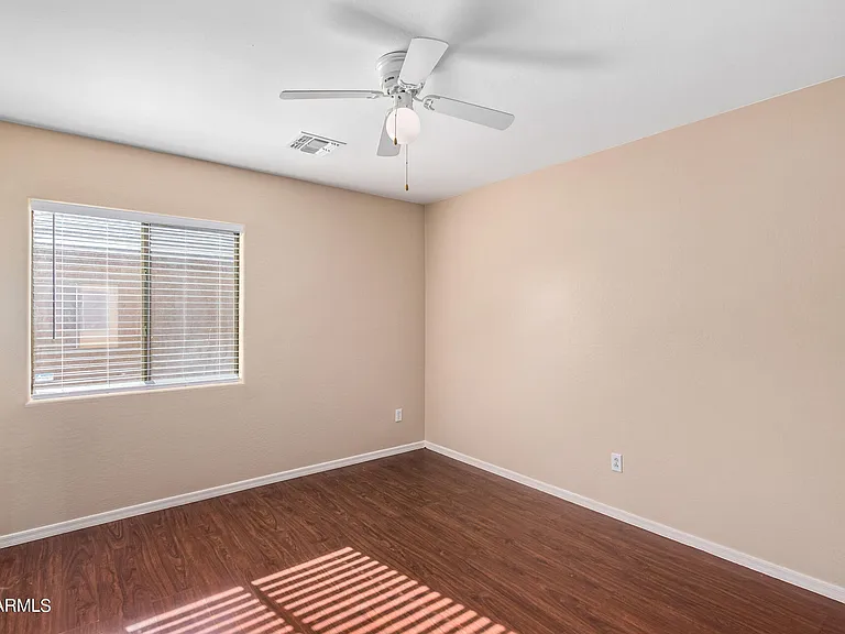 1525 W Burgess Ln — Photo 17
