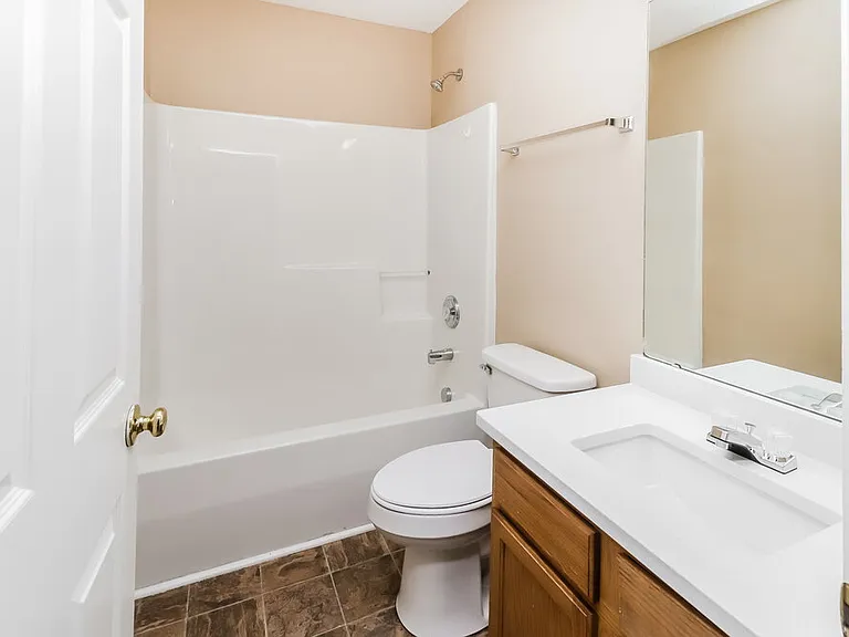 3005 Hunters Creek Ct — Photo 15