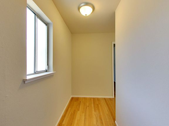 5th image of 3010 Buchanan St APT 10