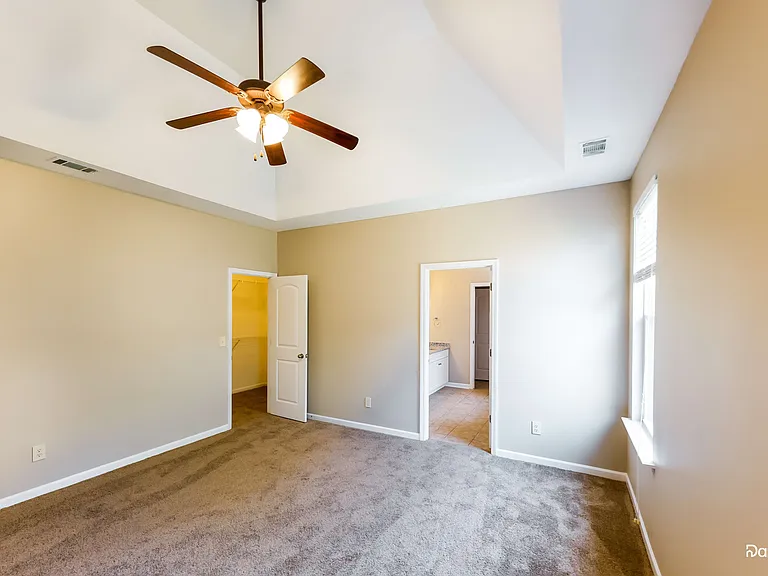 208 Appleford Rd — Photo 7