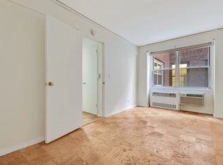 141 E 55th St APT 3G, New York, NY 10022