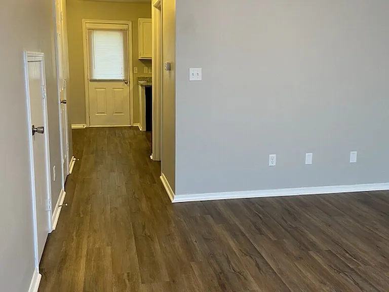 Hunter Hills — Photo 8