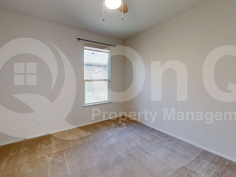 2213 Heaton St — Photo 13