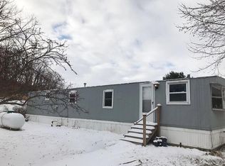 968 Clarendon Rd, Quincy, MI 49082