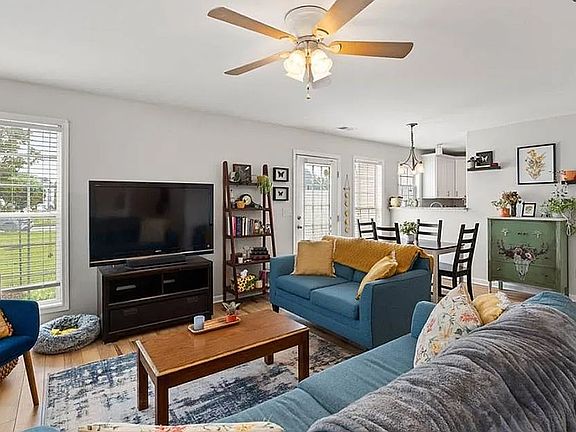 5th image of 507 Geoffrey Way