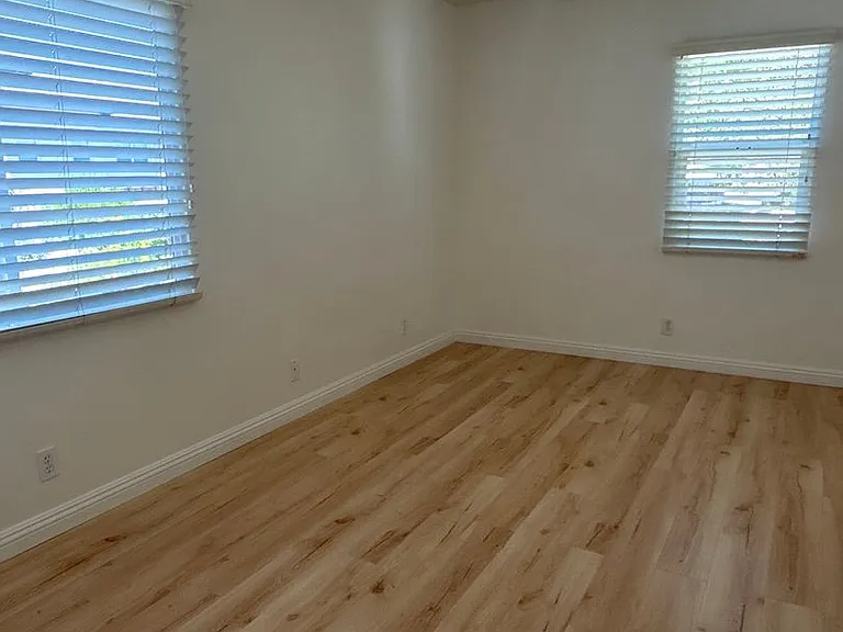 77 Sierra Madre Blvd #16 — Photo 7