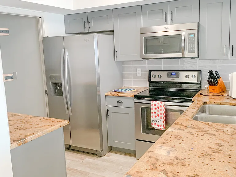 6805 18th Avenue Dr W — Photo 5
