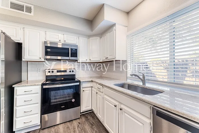 4064 Lonesome Trl — Photo 10