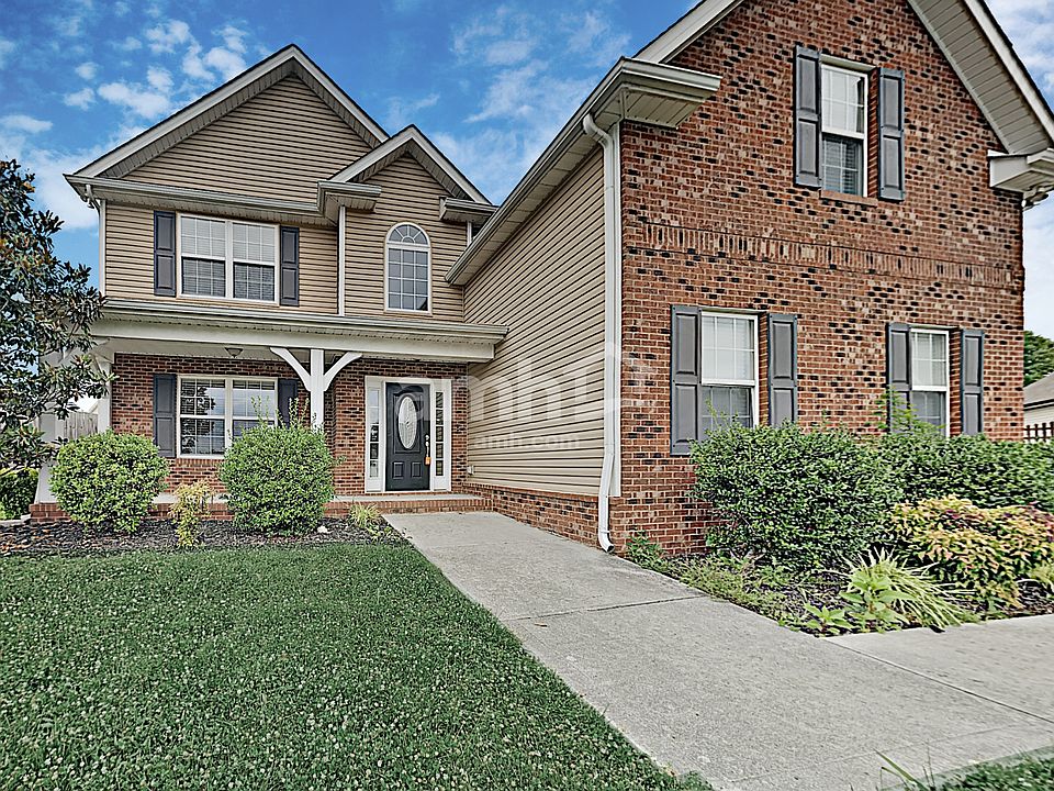 1st image of 2101 Briarhill Ln