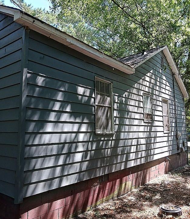 2nd image of 1770 Bridger St