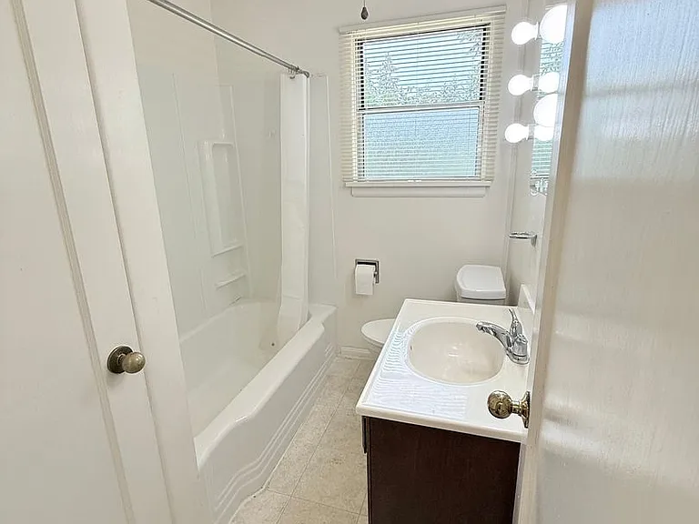 4534 The Cedars — Photo 11
