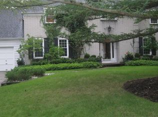 49 Haymarket Sq, East Amherst, NY 14051