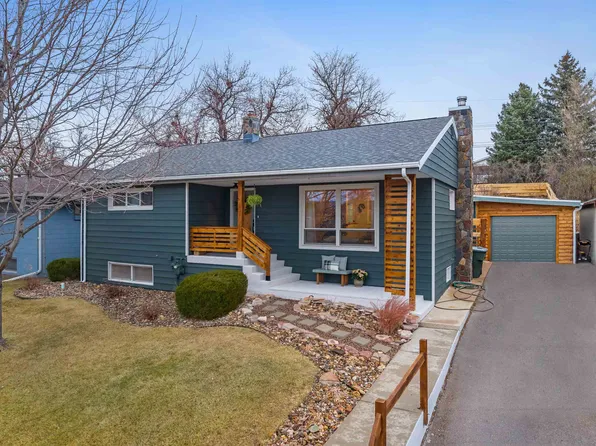 1114 Nellie St, Sturgis, SD 57785