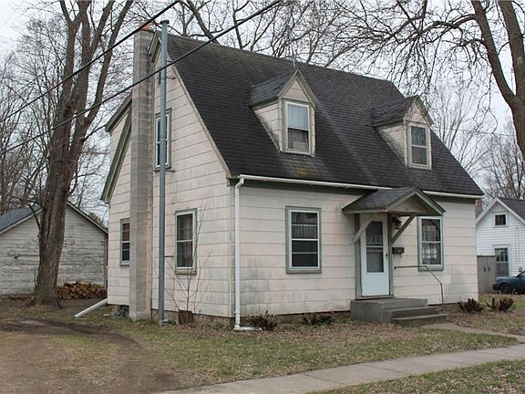 2nd image of 710 12th Ave E #1