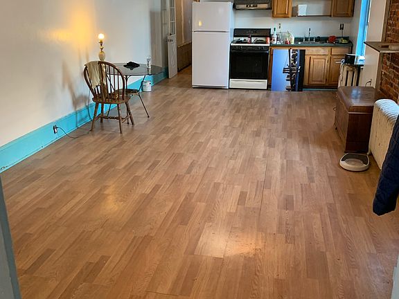 2nd image of 2749 Kensington Ave #2R