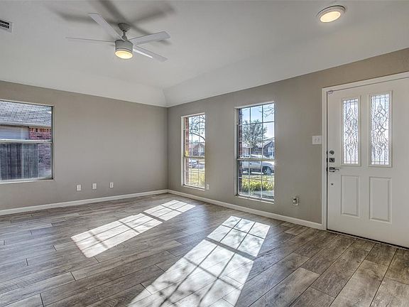 2nd image of 9823 Brierhill Dr