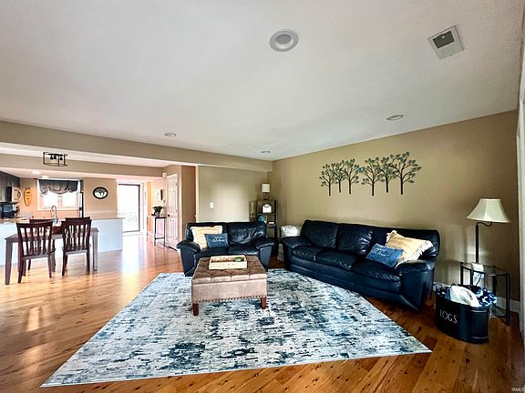 4th image of 2040 E Waters Edge Dr #26