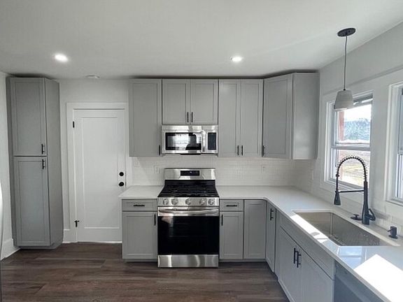 4th image of 7429 Goodwalt Ave #7429