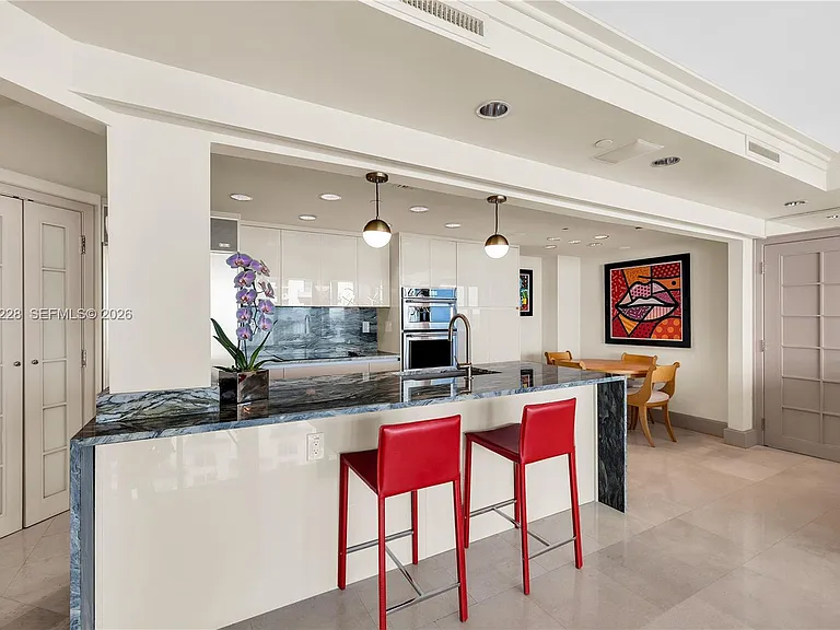 1500 Ocean Dr #1005 — Photo 12