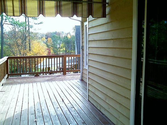 Large wrap-around deck