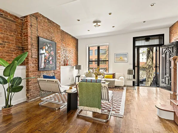 418 Halsey St, Brooklyn, NY 11233
