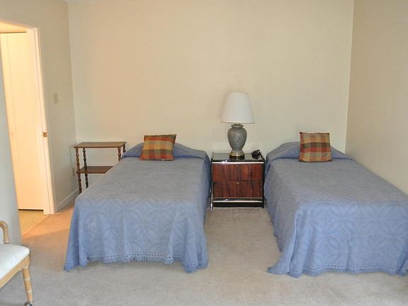 Zeb's Condo 053