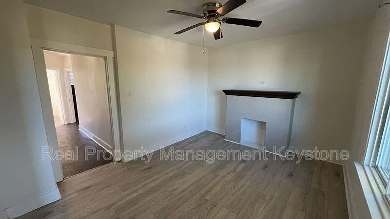 2 bed, 1.0 bath, $1,000 — Photo 3