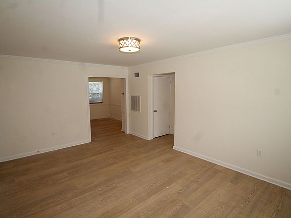 2nd image of 12 E 64th St APT 3