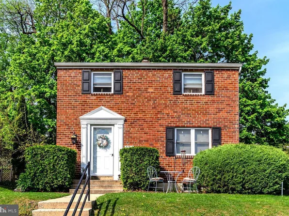 424 Hillside Rd, New Cumberland, PA 17070