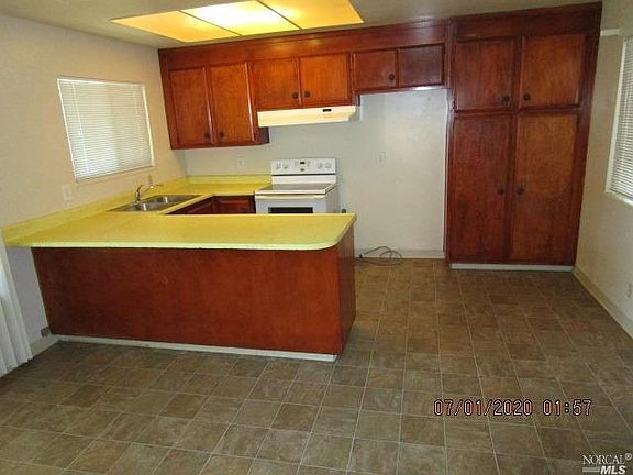 2nd image of 2427 Harbor Ct