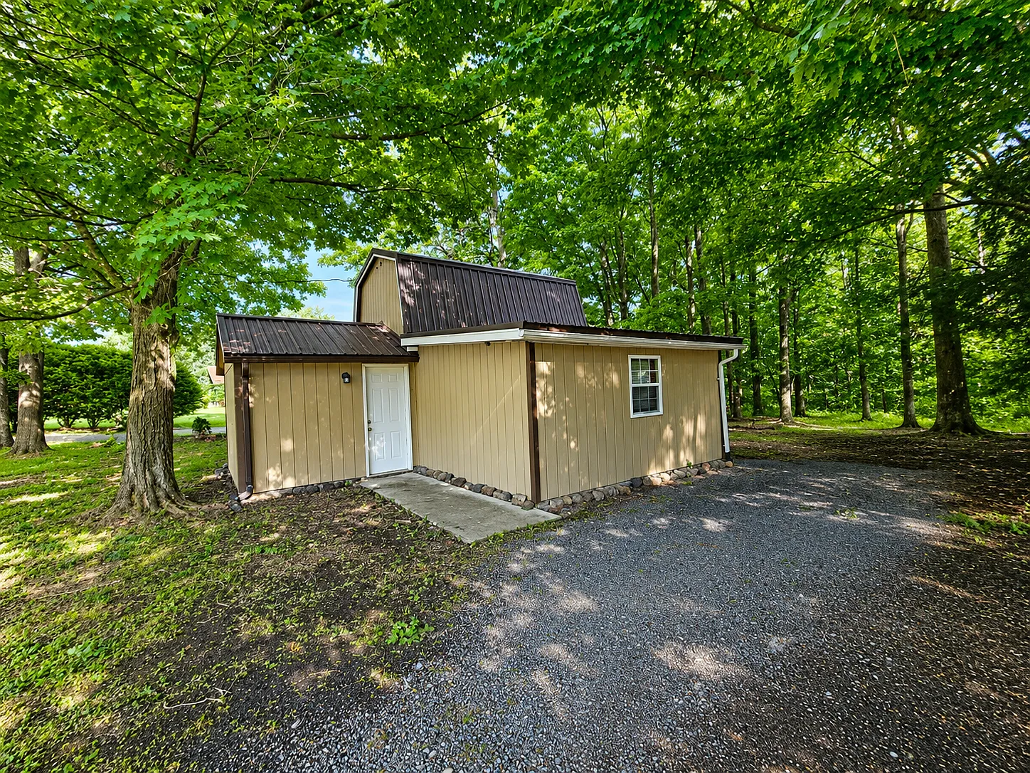 1084 Yale Farm Road - Rear — Photo 2
