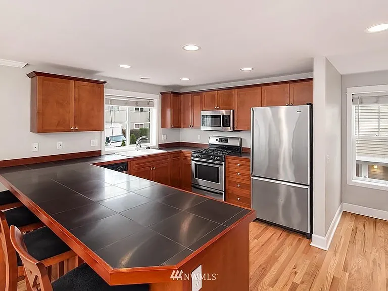 413 22nd Ave #A — Photo 5