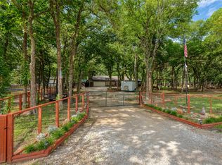 1700 N Cardinal Rd, Azle, TX 76020