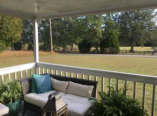 1894 Mosley Ferry Rd, Chapmansboro, TN 37035