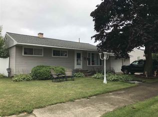 1011 S 19th St, Escanaba, MI 49829