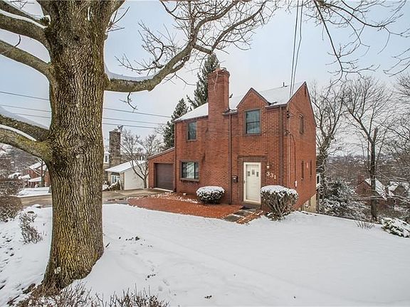 Cozy! Colonial! Brick!