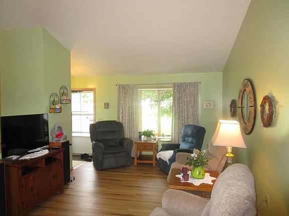 5th image of 4860 Valley Dr
