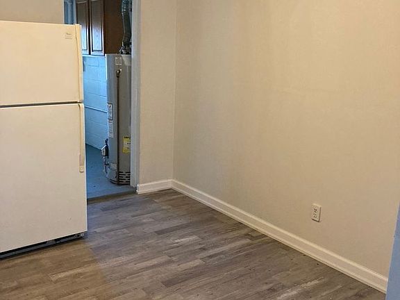 4th image of 6781 Ford Ave #6781