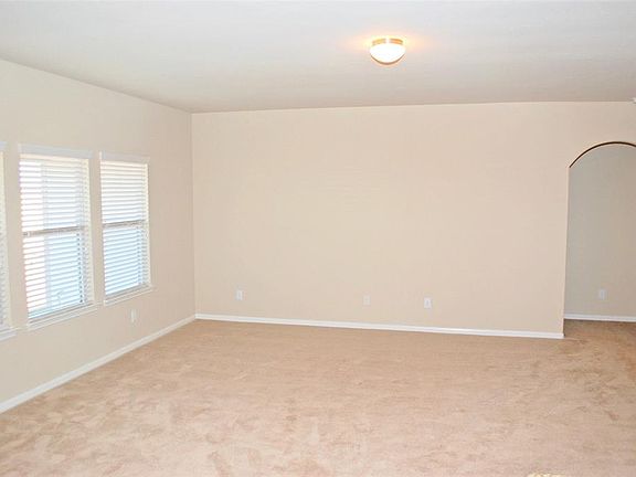 4th image of 17826 Royal Breccia Ln