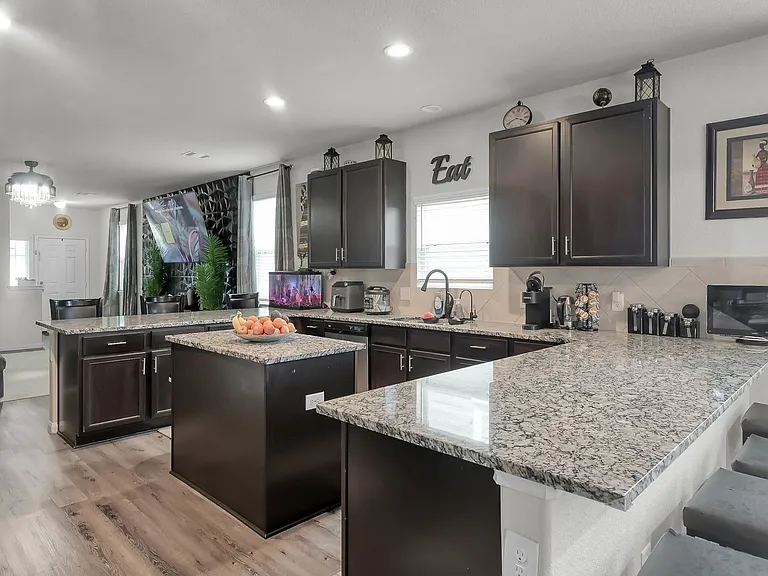 3555 Cannon Dr — Photo 12