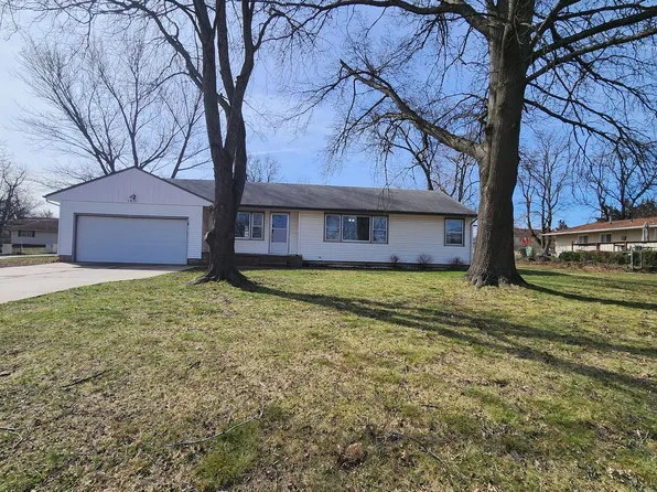 1631 SE 37th St, Topeka, KS 66605