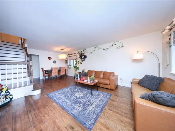 969 Armstrong Avenue image 14 of 34