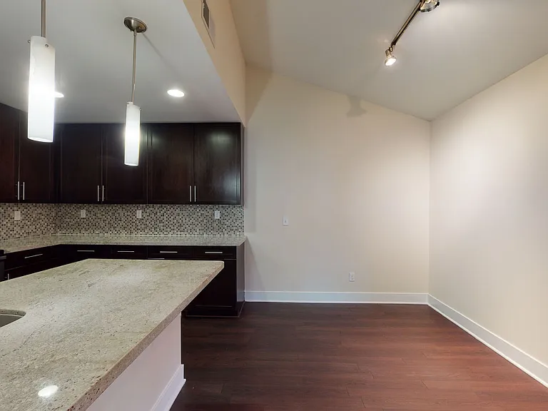 27 Seventy Five Mesa Verde — Photo 250