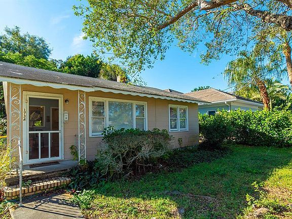 3rd image of 1734 Alta Vista St