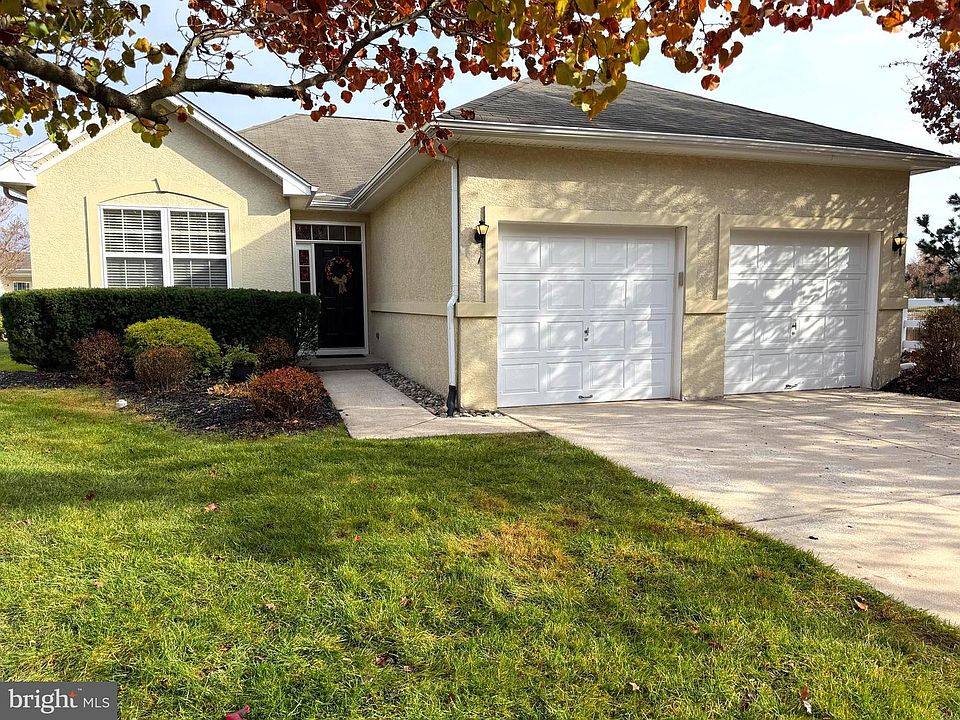 1st image of 1 Caserta Dr