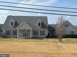 29 Homestead Ln, Berkeley Springs, WV