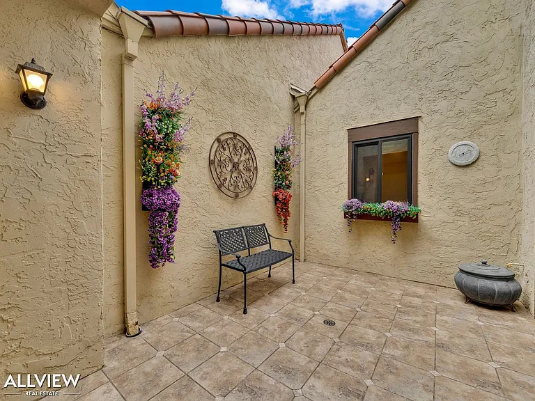 17547 Devereux Rd — Photo 50